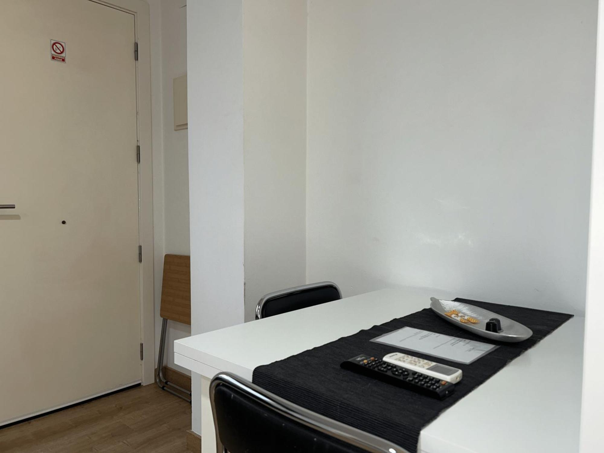 Apartahotel Baldiri Sant Boi de Llobregat Bilik gambar